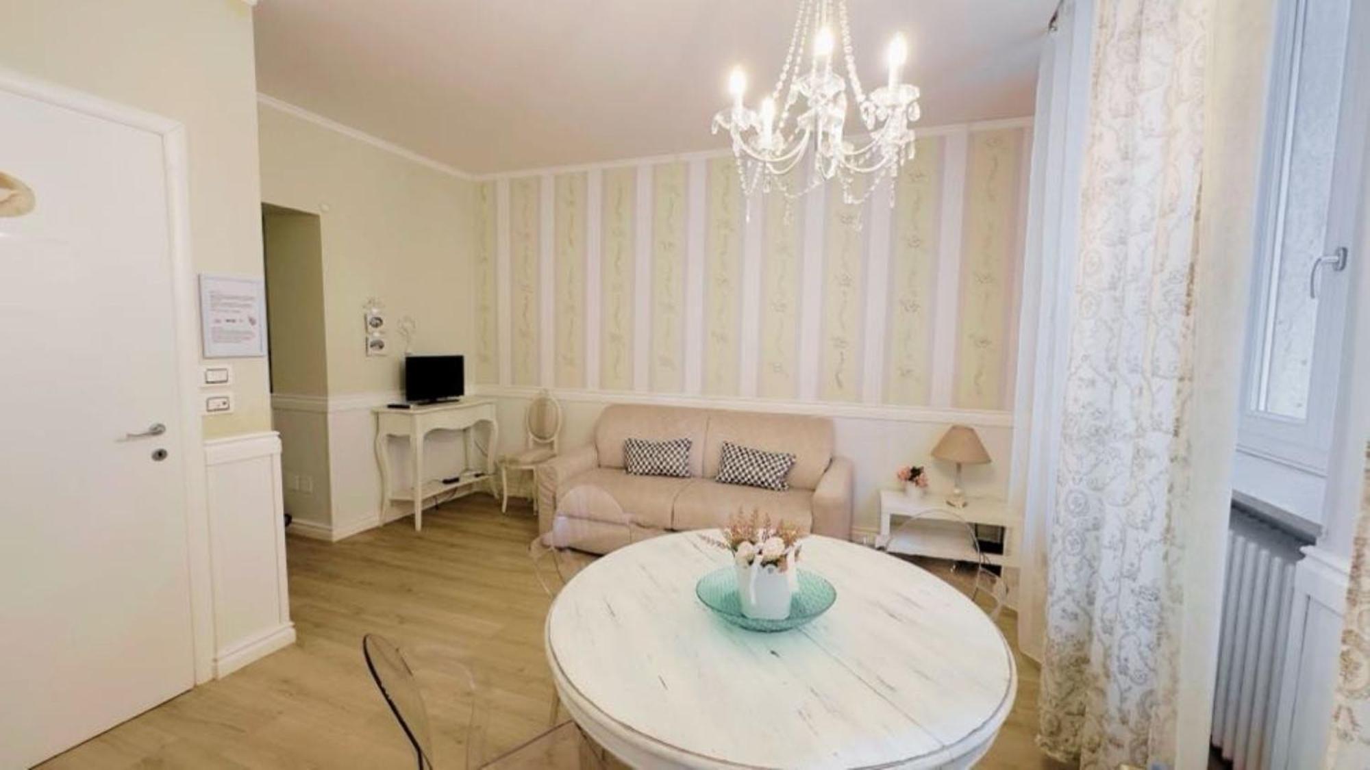 Residenza Della Rosa Apartment - Verona — Photos 2